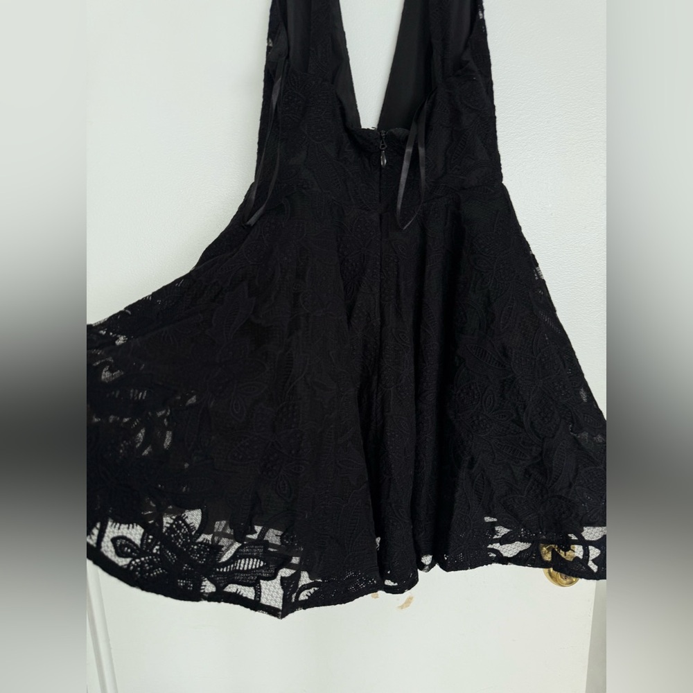 🛍️BEAUTIFUL BEBE DRESS WORN ONCE FOR A NEW YEARS EVE PARTY ORIGINALLY 380 - Picture 6 of 7